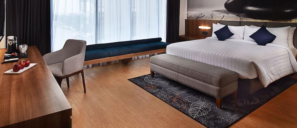 Aston Sidoarjo City Hotel & Conference Center Екстериор снимка