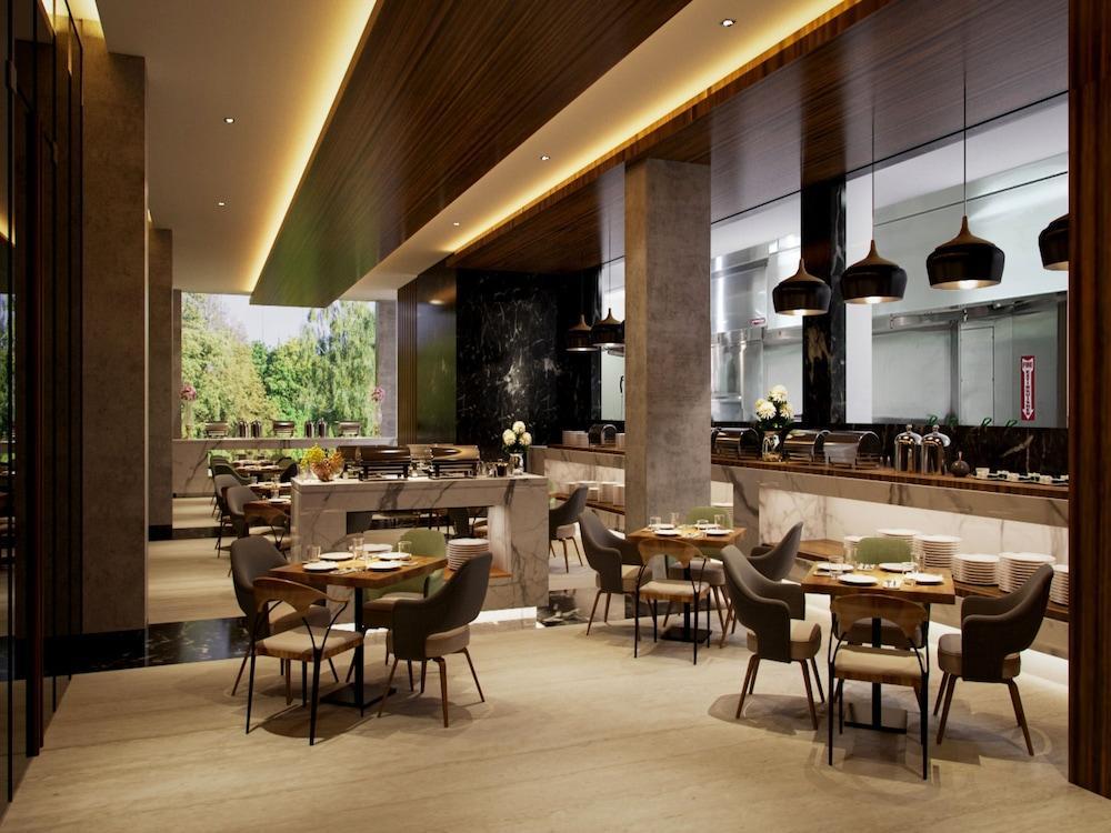 Aston Sidoarjo City Hotel & Conference Center Екстериор снимка
