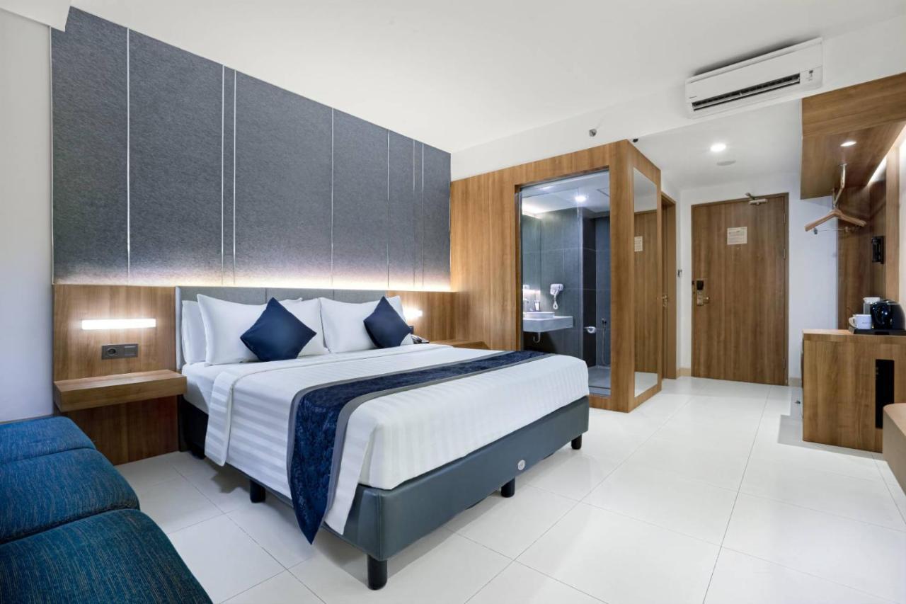 Aston Sidoarjo City Hotel & Conference Center Екстериор снимка