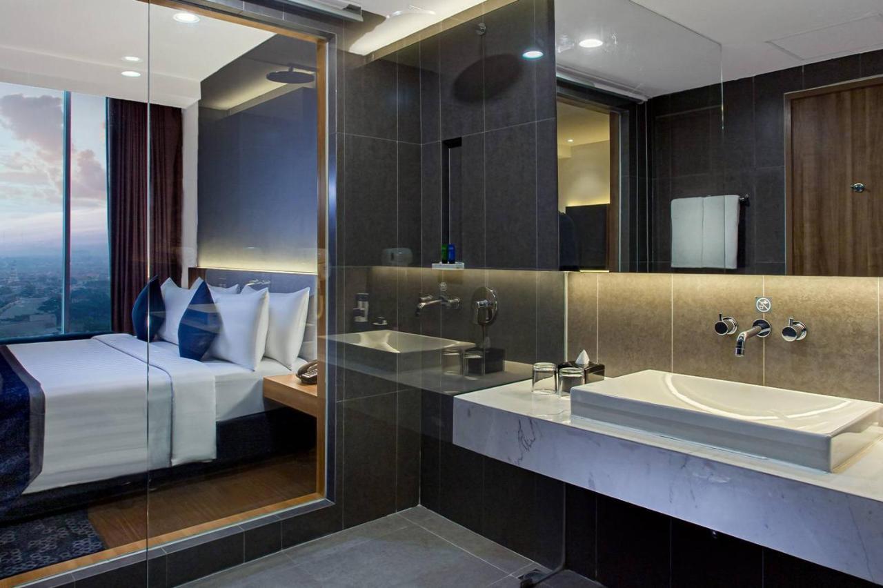 Aston Sidoarjo City Hotel & Conference Center Екстериор снимка