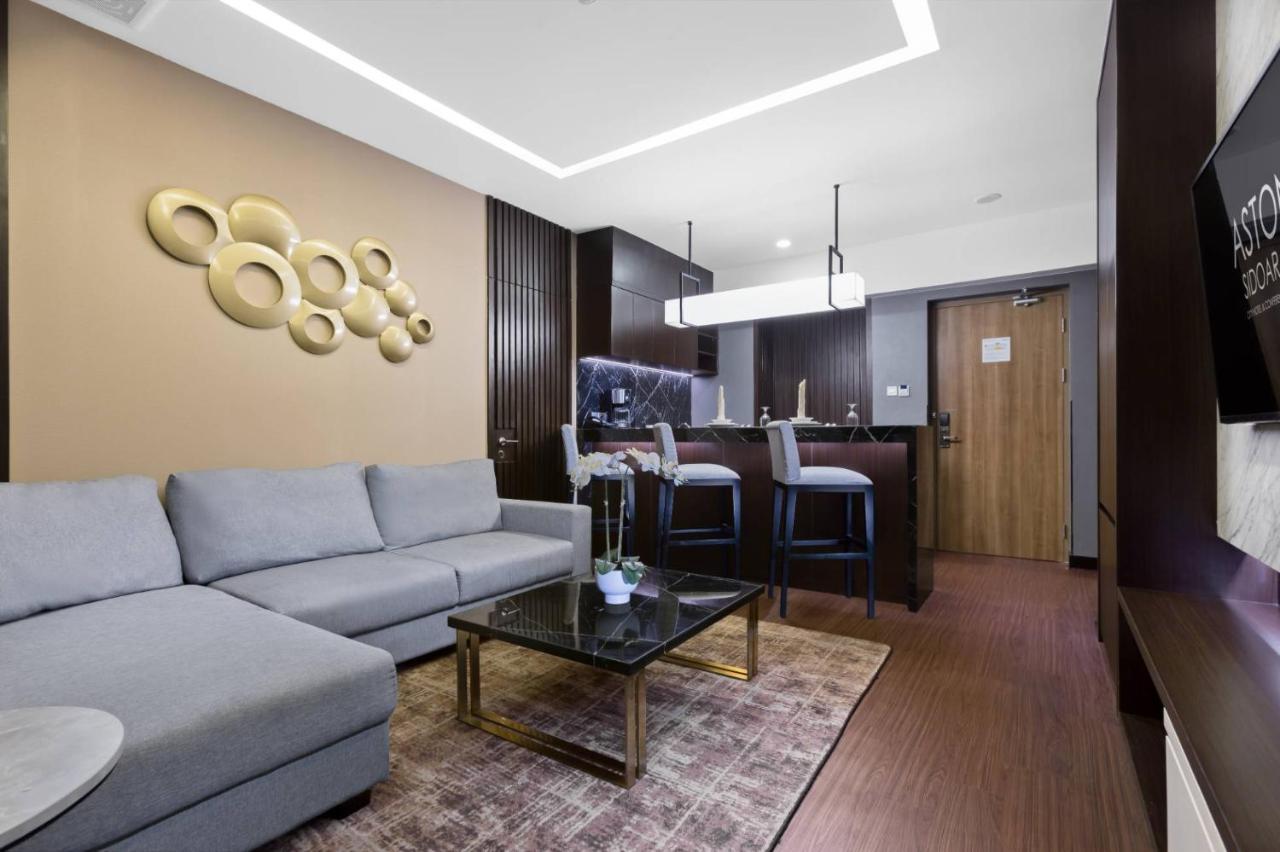 Aston Sidoarjo City Hotel & Conference Center Екстериор снимка