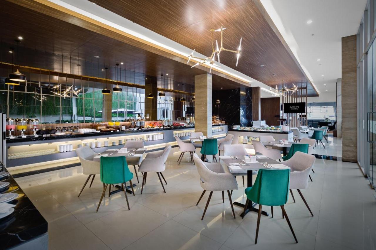 Aston Sidoarjo City Hotel & Conference Center Екстериор снимка