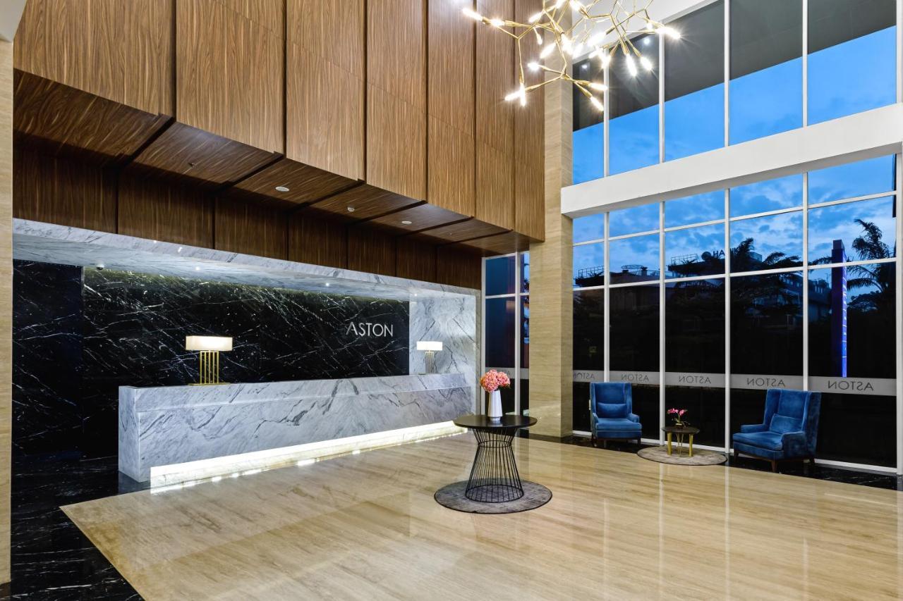 Aston Sidoarjo City Hotel & Conference Center Екстериор снимка